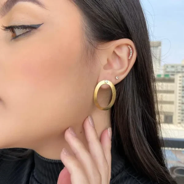 Matte Earring with Zirconia